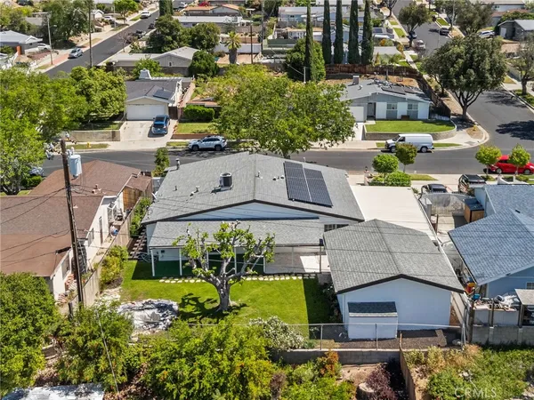 $799,000 | 27837 Bakerton Avenue, Canyon Country, CA 91351