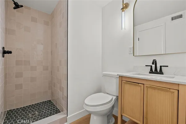 $799,000 | 27837 Bakerton Avenue, Canyon Country, CA 91351