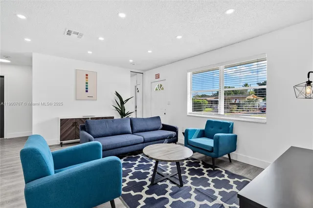 $630,000 | 7471 Hope Street, Hollywood, FL 33024