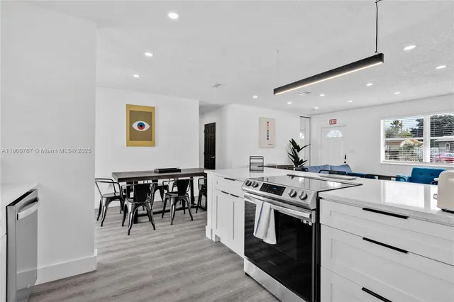 $630,000 | 7471 Hope Street, Hollywood, FL 33024