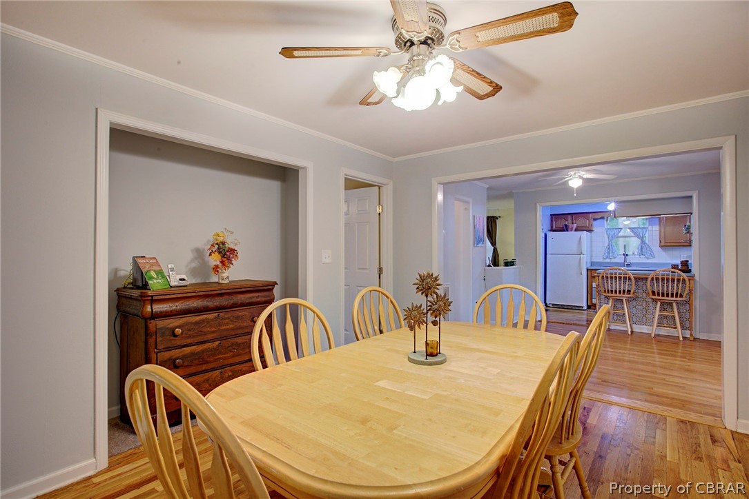 5230 Chestnut Fork Road Gloucester, VA 23061 - Photo 7 of 21 Dining Room to Kitchen