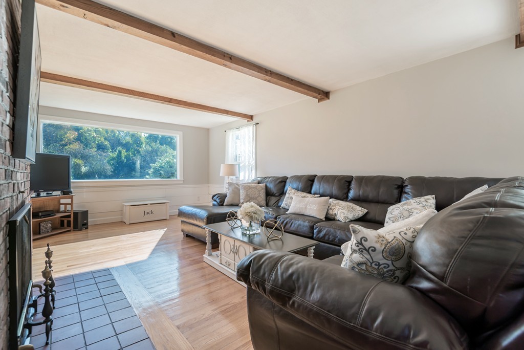 203 Haggetts Pond Road Andover, MA 01810 - Photo 12 of 27