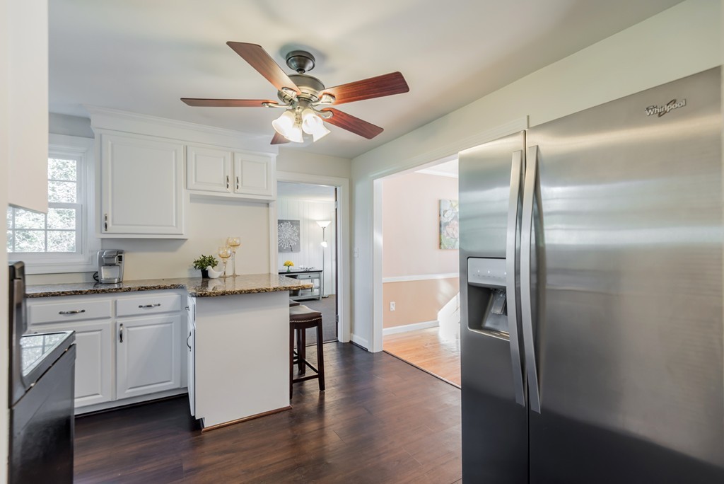 203 Haggetts Pond Road Andover, MA 01810 - Photo 6 of 27