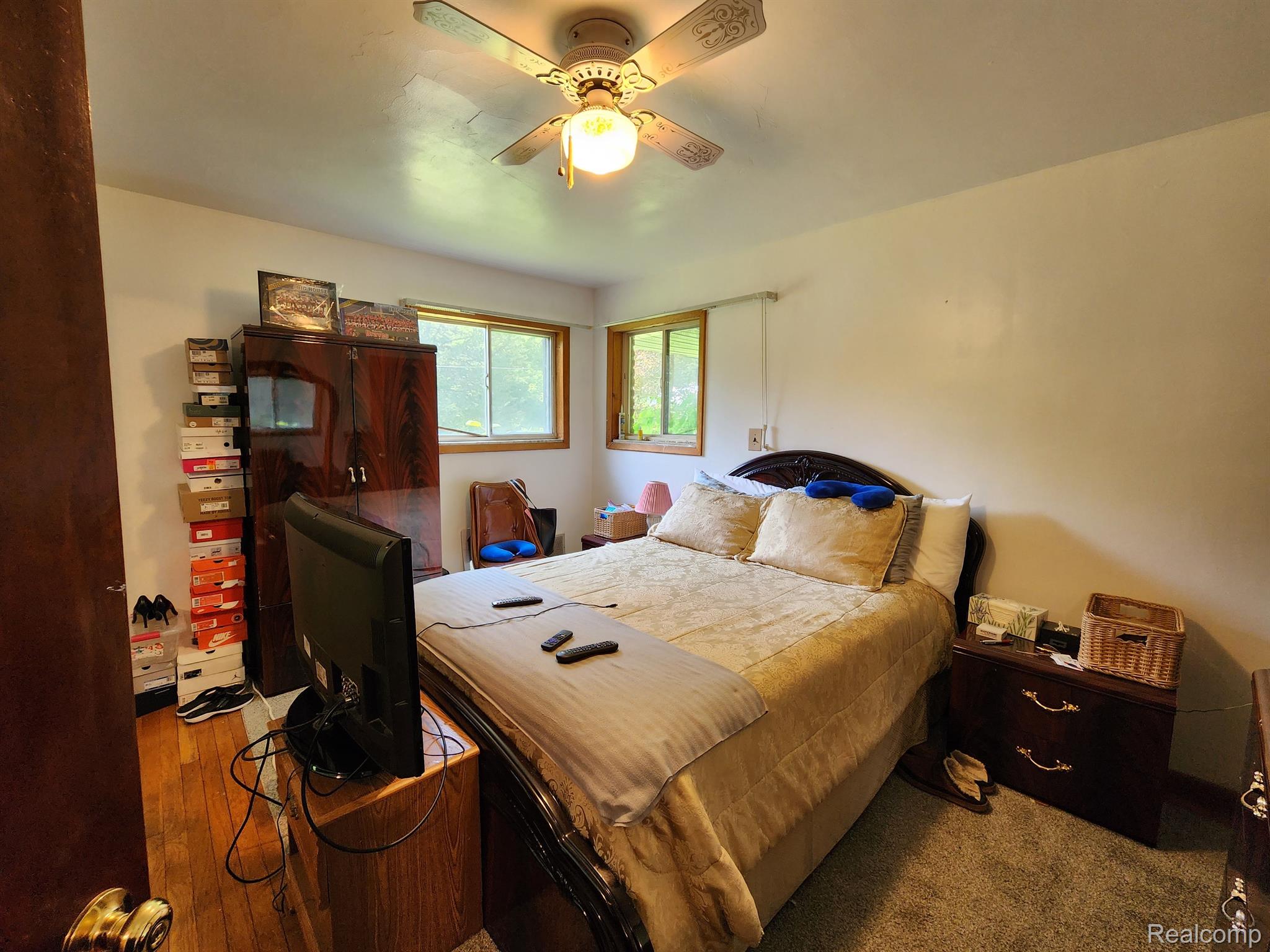 24810 Karr Road Belleville, MI 48111 - Photo 9 of 12 Gallery Image 9