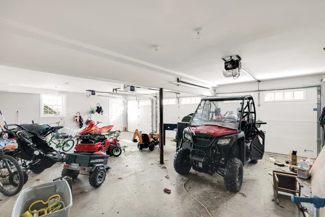 $949,900 | 19 Woodhill Hooksett Road, Bow, NH 03304