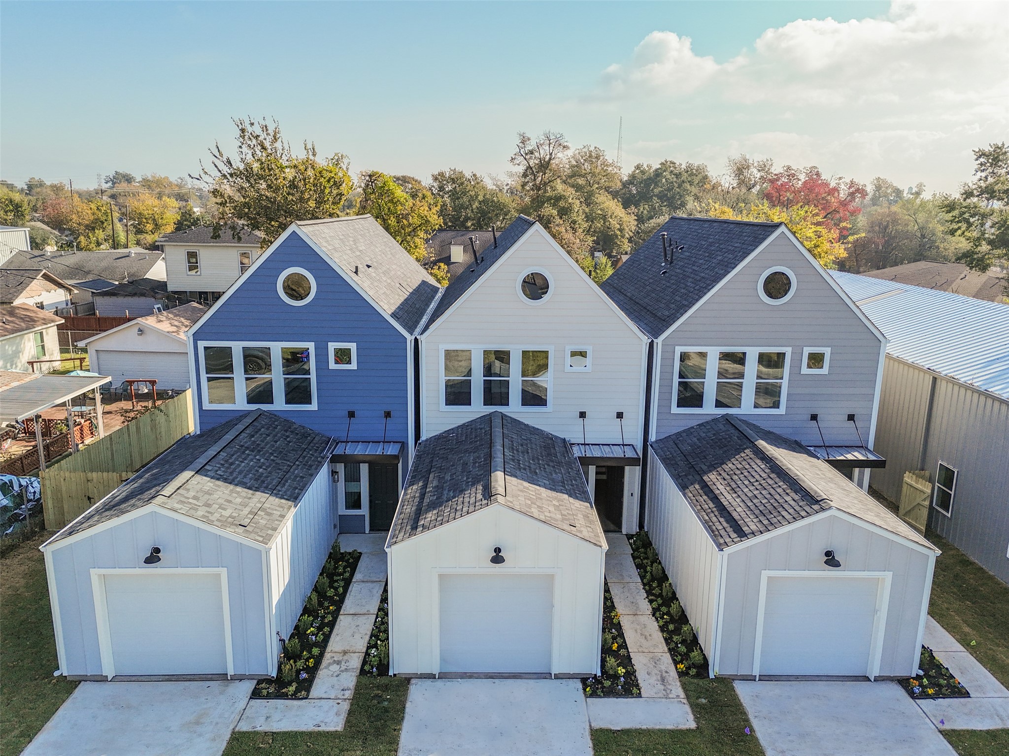 3424 Elser Street Houston, TX 77009 - Photo 27 of 36 an aerial view of a house with a yard