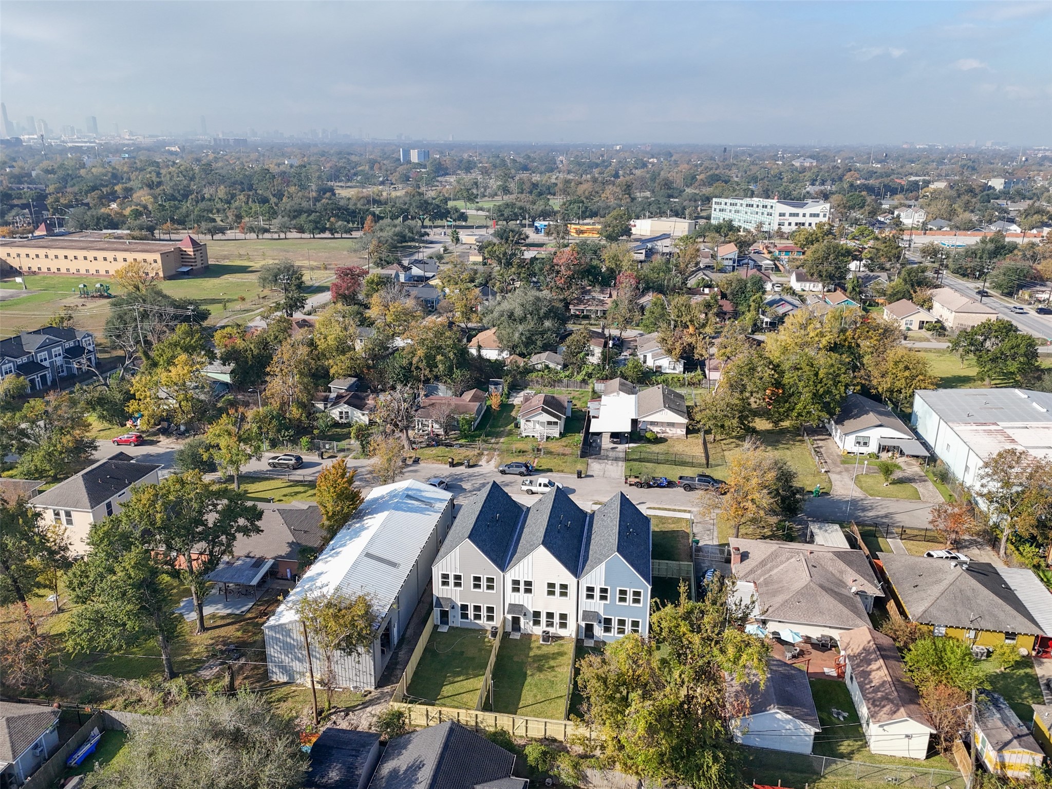 3424 Elser Street Houston, TX 77009 - Photo 30 of 36 an aerial view of a city with lots of residential buildings