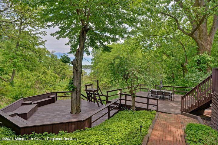 170 Richdale Road Colts Neck, NJ 07722 - Photo 30 of 30 Two-Tiered Deck