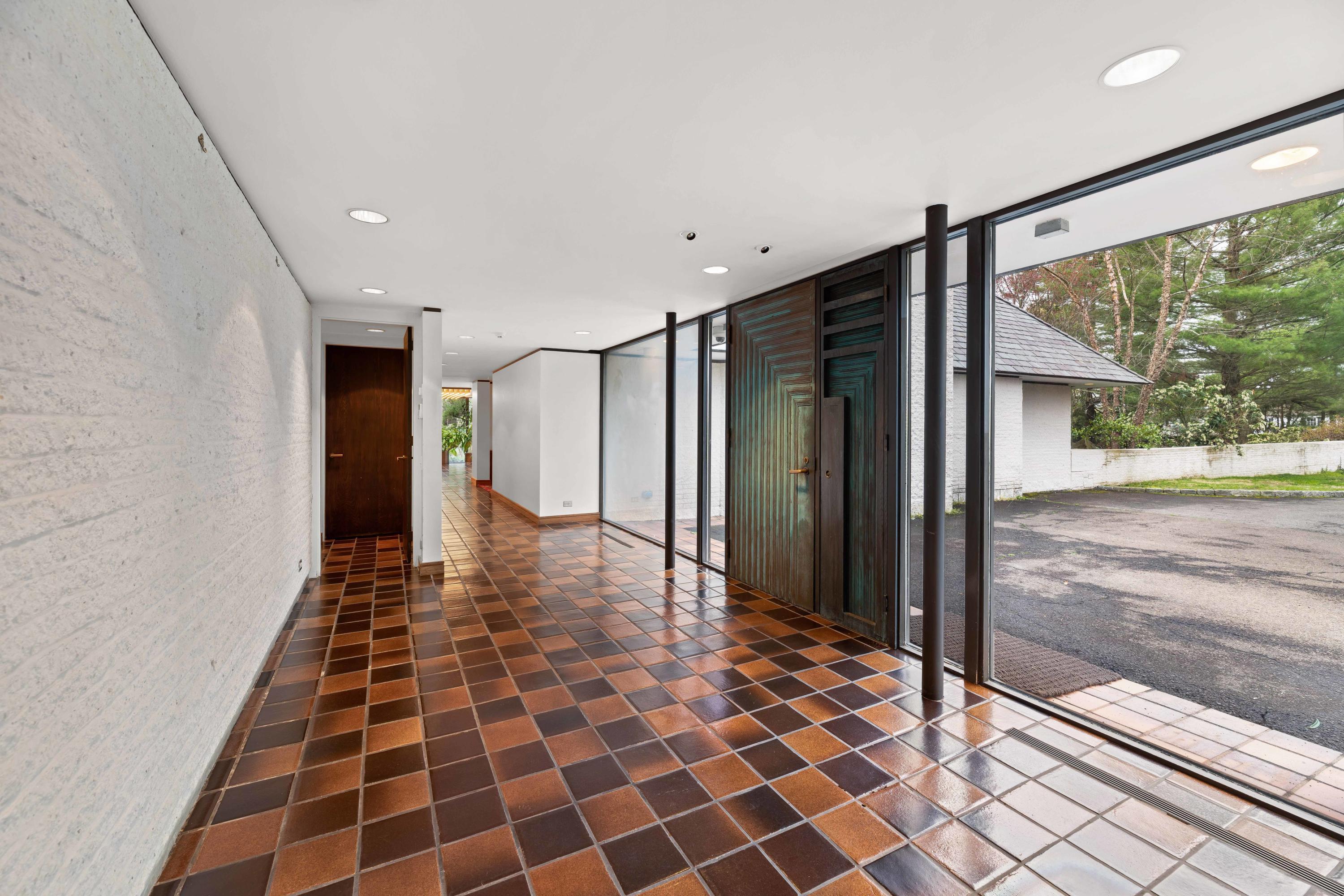 115 Old Mill Road Greenwich, CT 06831 - Photo 11 of 26 115 Old Mill Road-2457