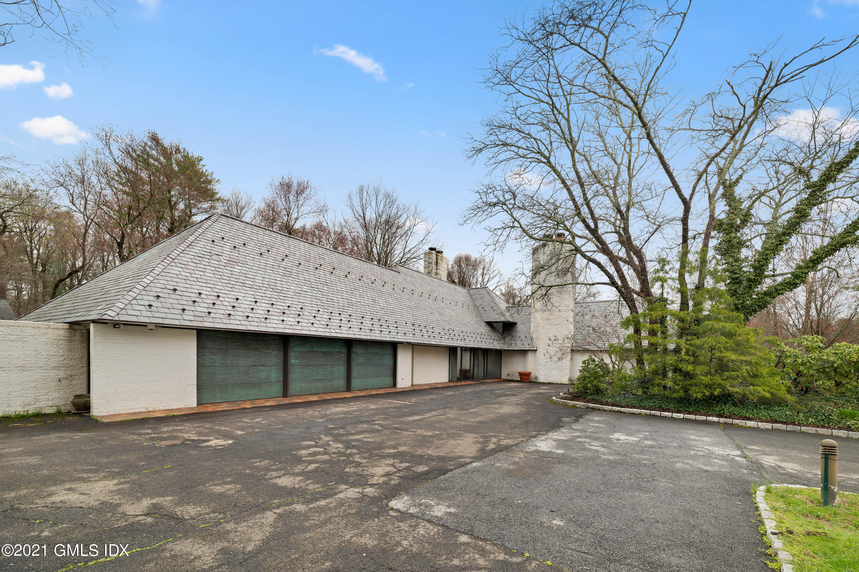 115 Old Mill Road Greenwich, CT 06831 - Photo 3 of 26 115 Old Mill Road-2185 V2