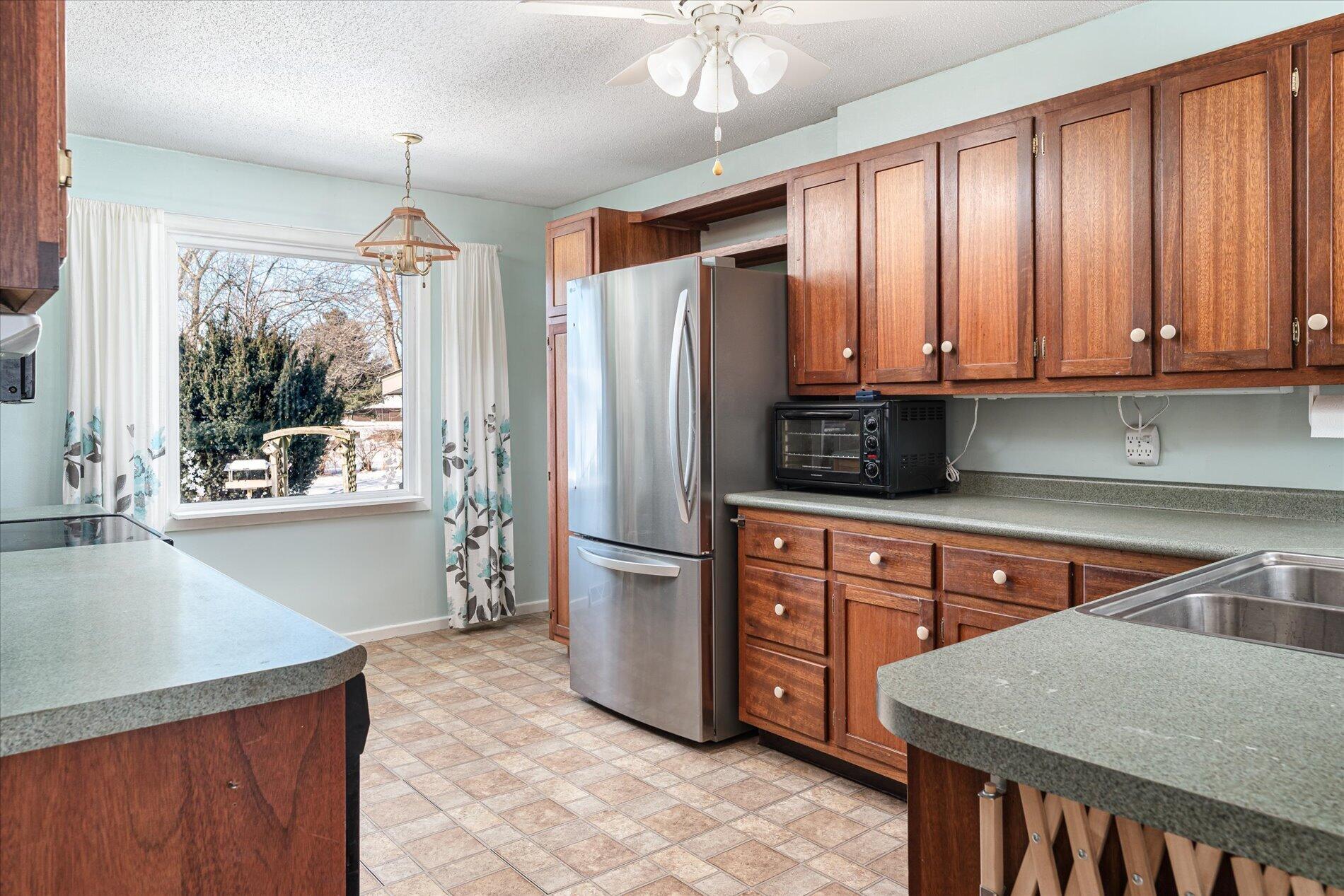 N6213 Fox Street Onalaska, WI 54650 - Photo 4 of 26 Kitchen 2
