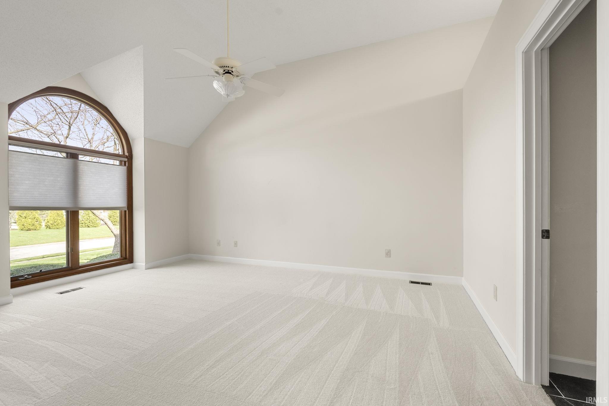 6323 Bittersweet Lakes Run Fort Wayne, IN 46814 - Photo 9 of 36