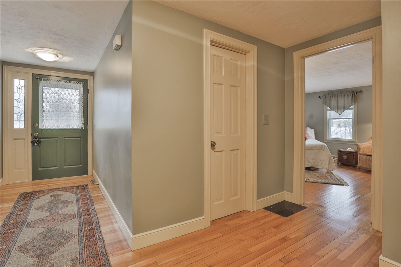 41 Haverhill Road Salem, NH 03079 - Photo 18 of 36
