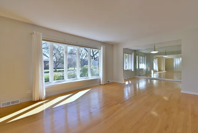 $500,000 | 6730 Charleston Drive, Darien, IL 60561