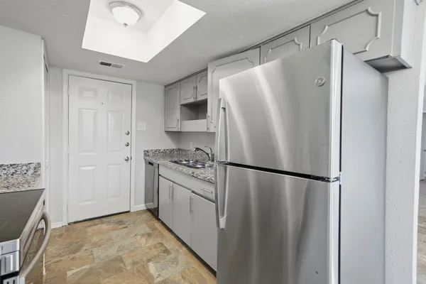 $184,900 | 3919 Rosebud Drive, Houston, TX 77053