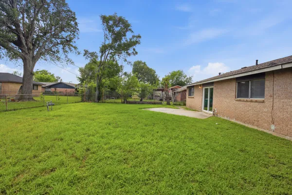 $184,900 | 3919 Rosebud Drive, Houston, TX 77053