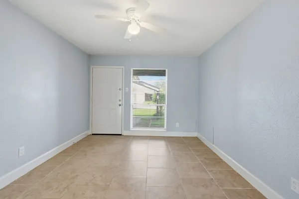 $184,900 | 3919 Rosebud Drive, Houston, TX 77053