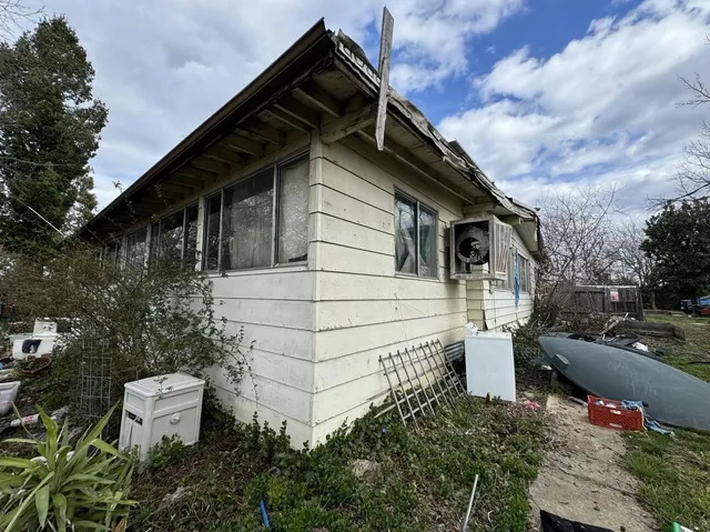 $299,000 | 22148 Lone Tree Road, Anderson, CA 96007