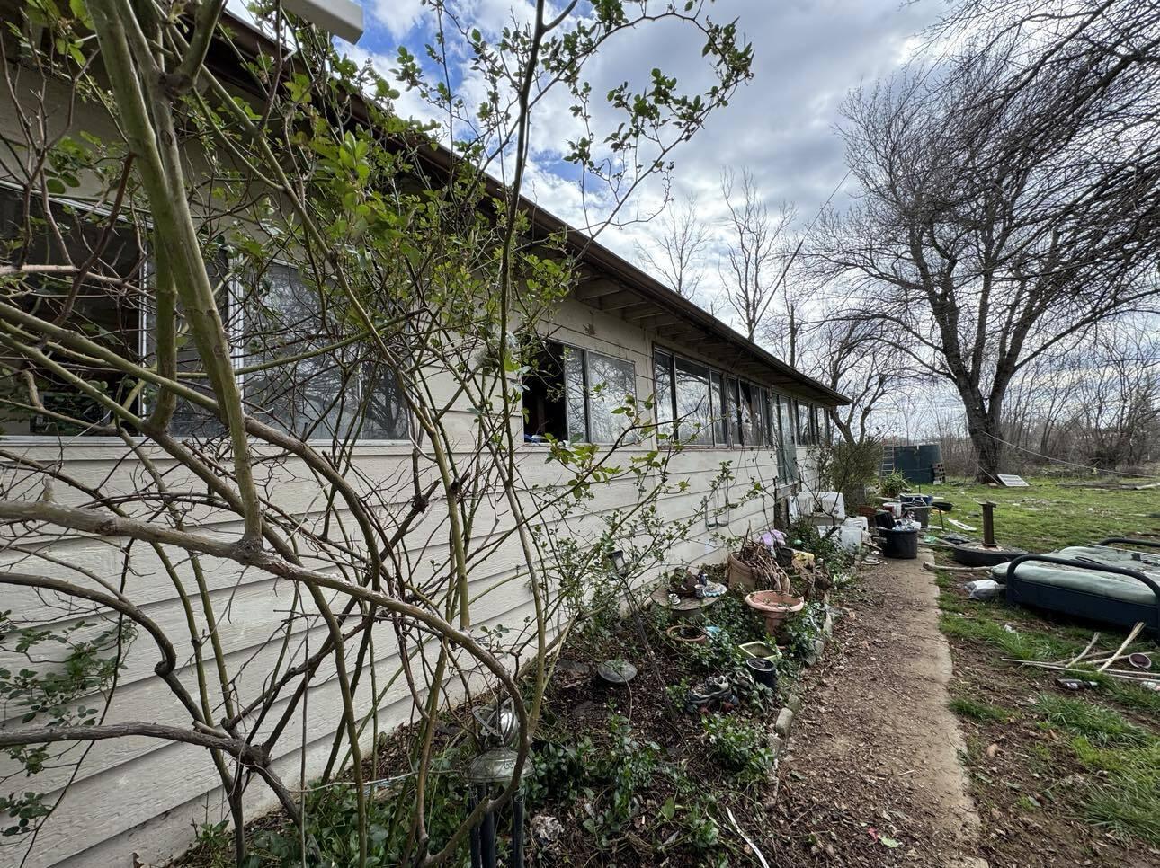 22148 Lone Tree Road Anderson, CA 96007 - Photo 17 of 19 22