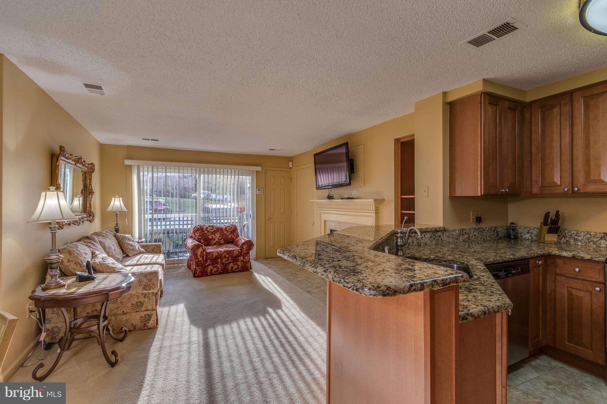 1508 Summerchase Court, Unit A Reston, VA 20194 - Photo 4 of 17 Interior (General)