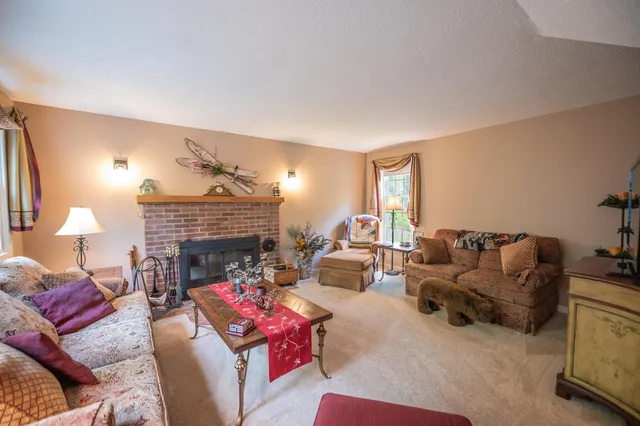 $599,000 | 5 Alpine Loop Road, West Dover, VT 05356