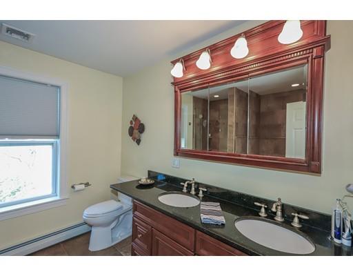38 Renwick Road Wakefield, MA 01880 - Photo 21 of 30
