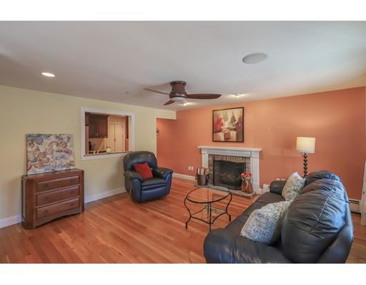 38 Renwick Road Wakefield, MA 01880 - Photo 4 of 30