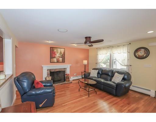 38 Renwick Road Wakefield, MA 01880 - Photo 5 of 30