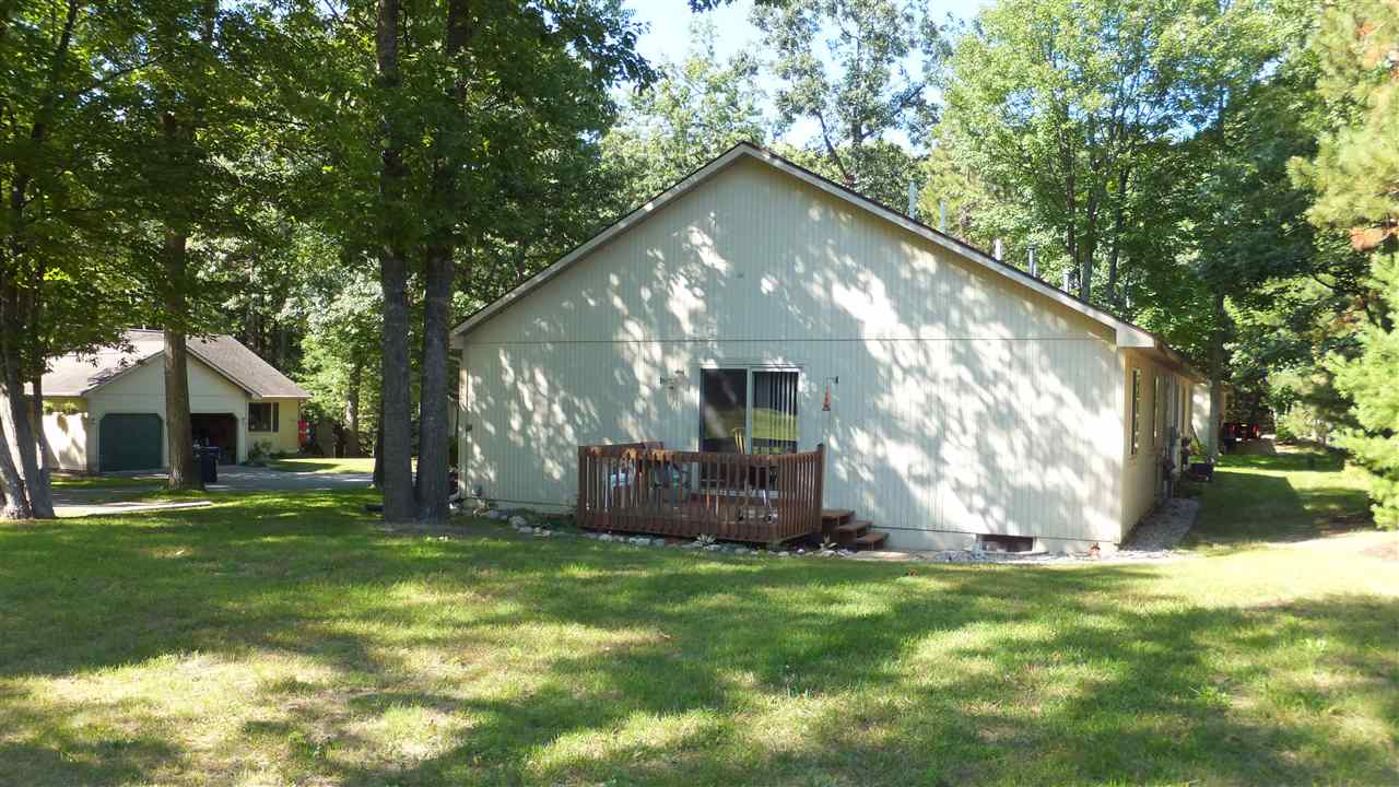3453 Holiday Road Traverse City, MI 49686 - Photo 5 of 28 1852716-4.JPG