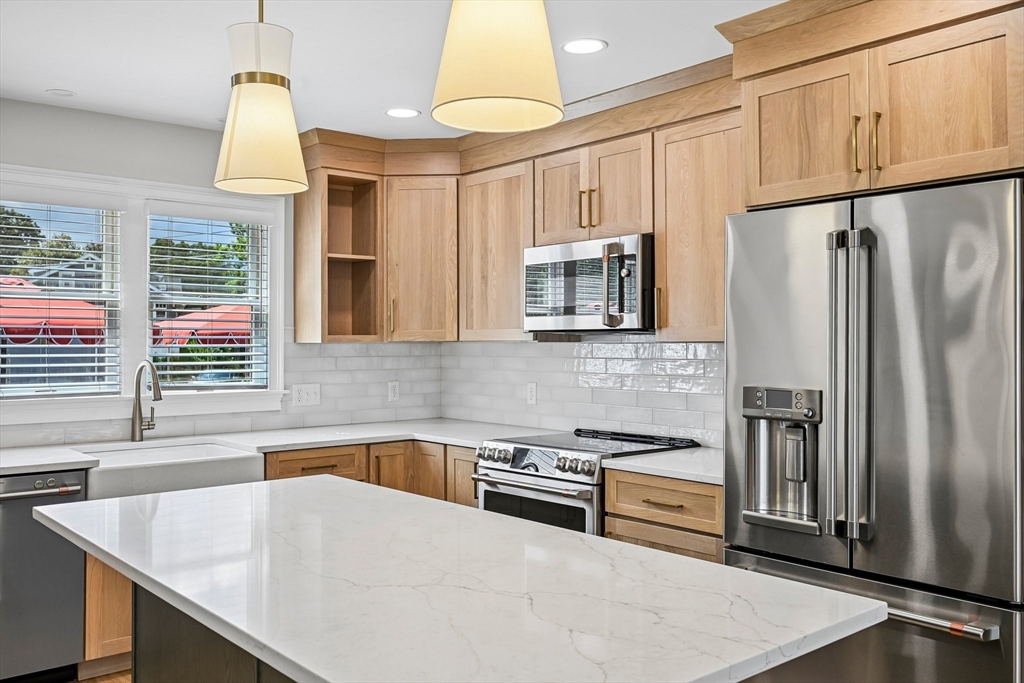 463 Fulton Street, Unit R Medford, MA 02155 - Photo 6 of 31 Gallery Image 6