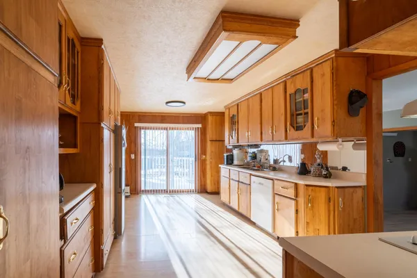 $289,000 | 1380 Central Avenue North, Valley City, ND 58072