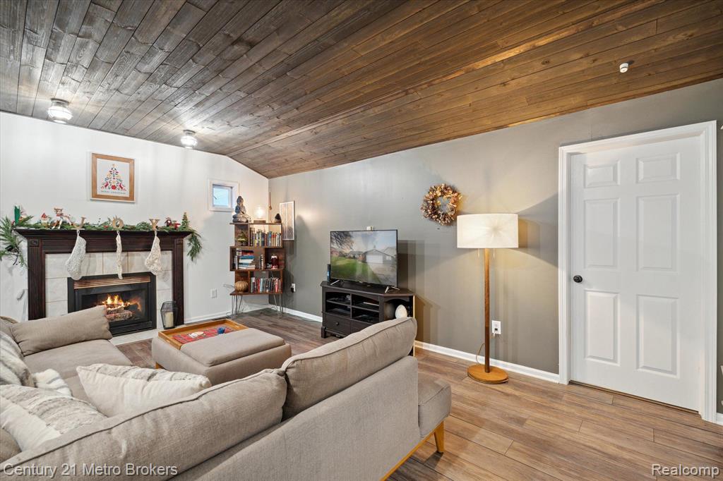 5222 Belsay Road Grand Blanc, MI 48439 - Photo 14 of 34 Gallery Image 14