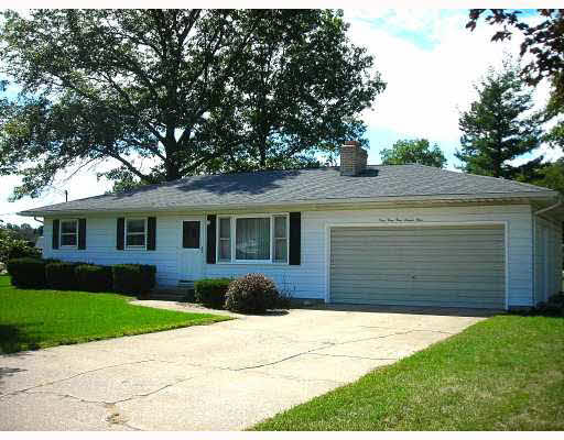 55571 Buckeye Road Mishawaka, IN 46545 - Photo 1 of 8 Gallery Image 1