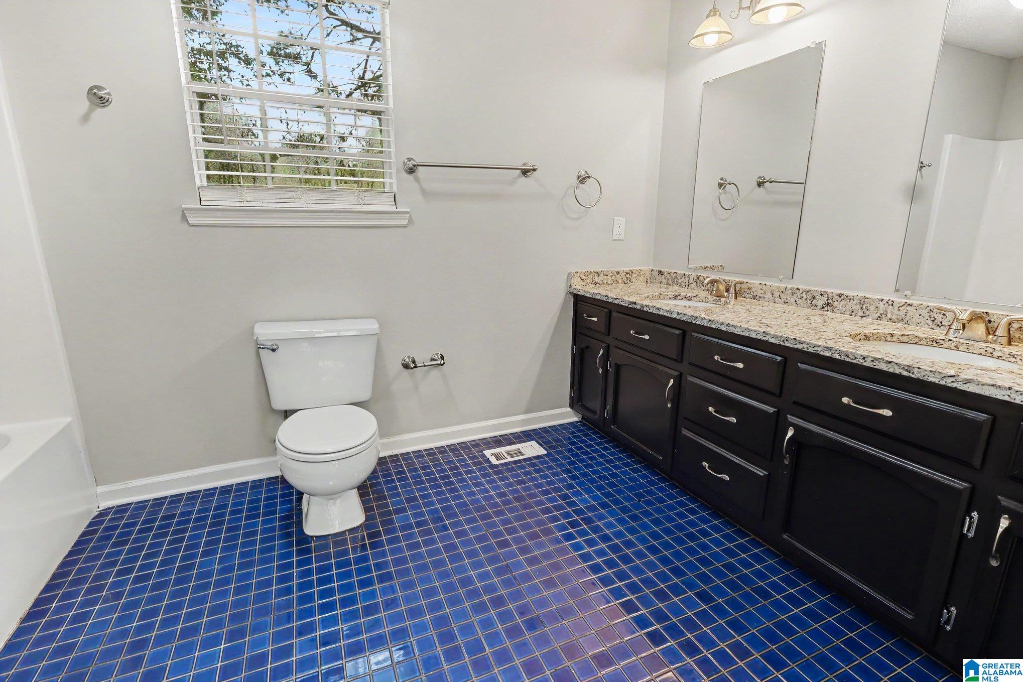 2029 Brewster Road Birmingham, AL 35235 - Photo 6 of 17