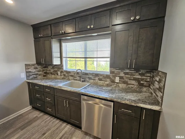 $169,000 | 219 South 19th Street, Mount Vernon, IL 62864