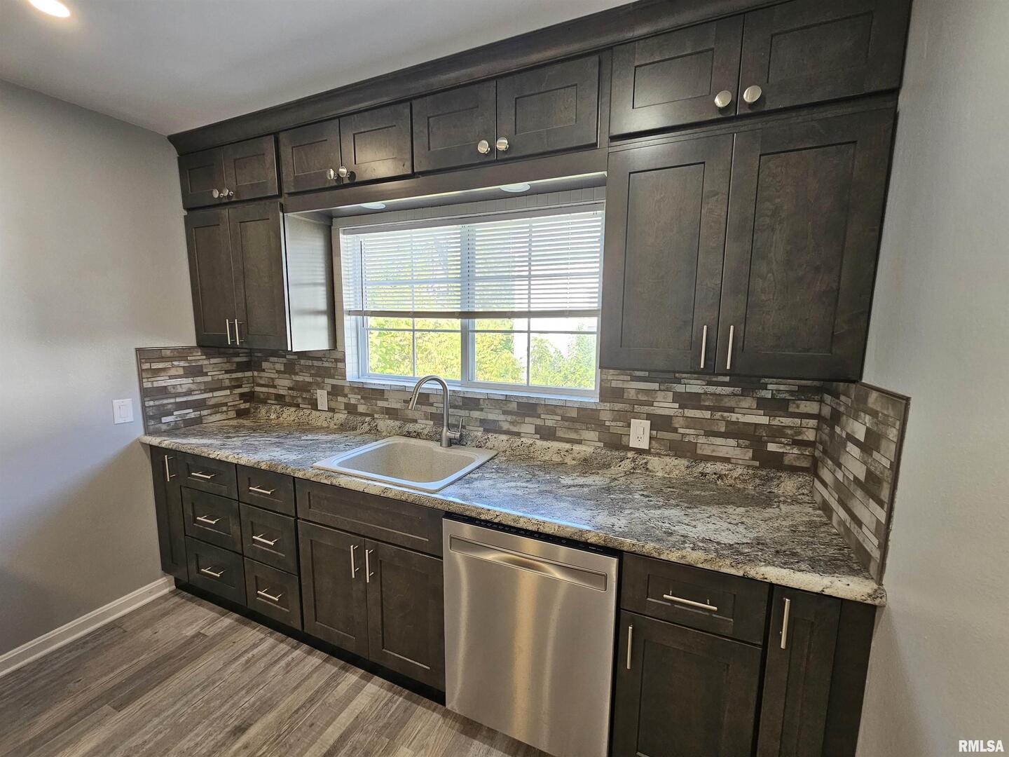 219 South 19th Street Mount Vernon, IL 62864 - Photo 12 of 32