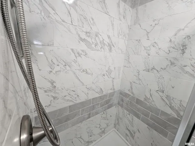 $169,000 | 219 South 19th Street, Mount Vernon, IL 62864