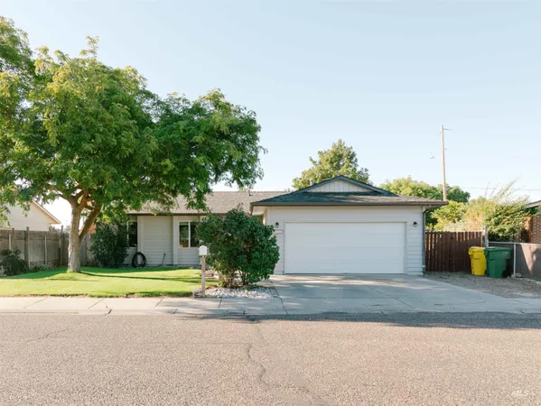 $309,900 | 2556 Southwest 2nd Avenue, Ontario, OR 97914
