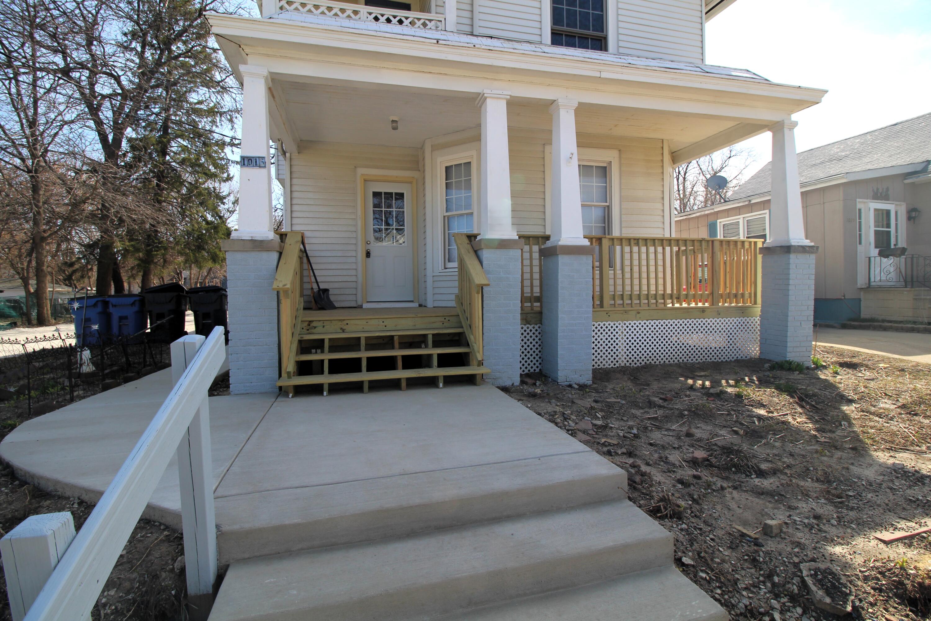 1015 Hagerer Street Racine, WI 53402 - Photo 23 of 31 New Front Porch