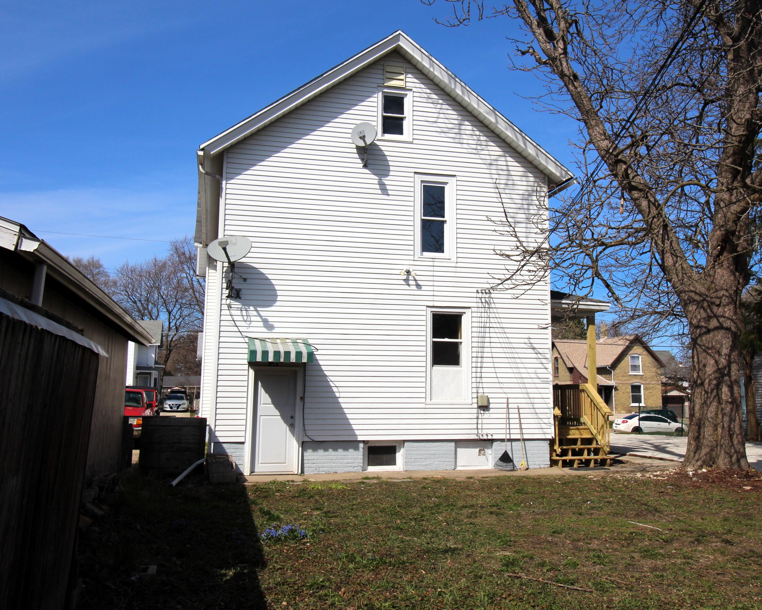 1015 Hagerer Street Racine, WI 53402 - Photo 26 of 31 Back