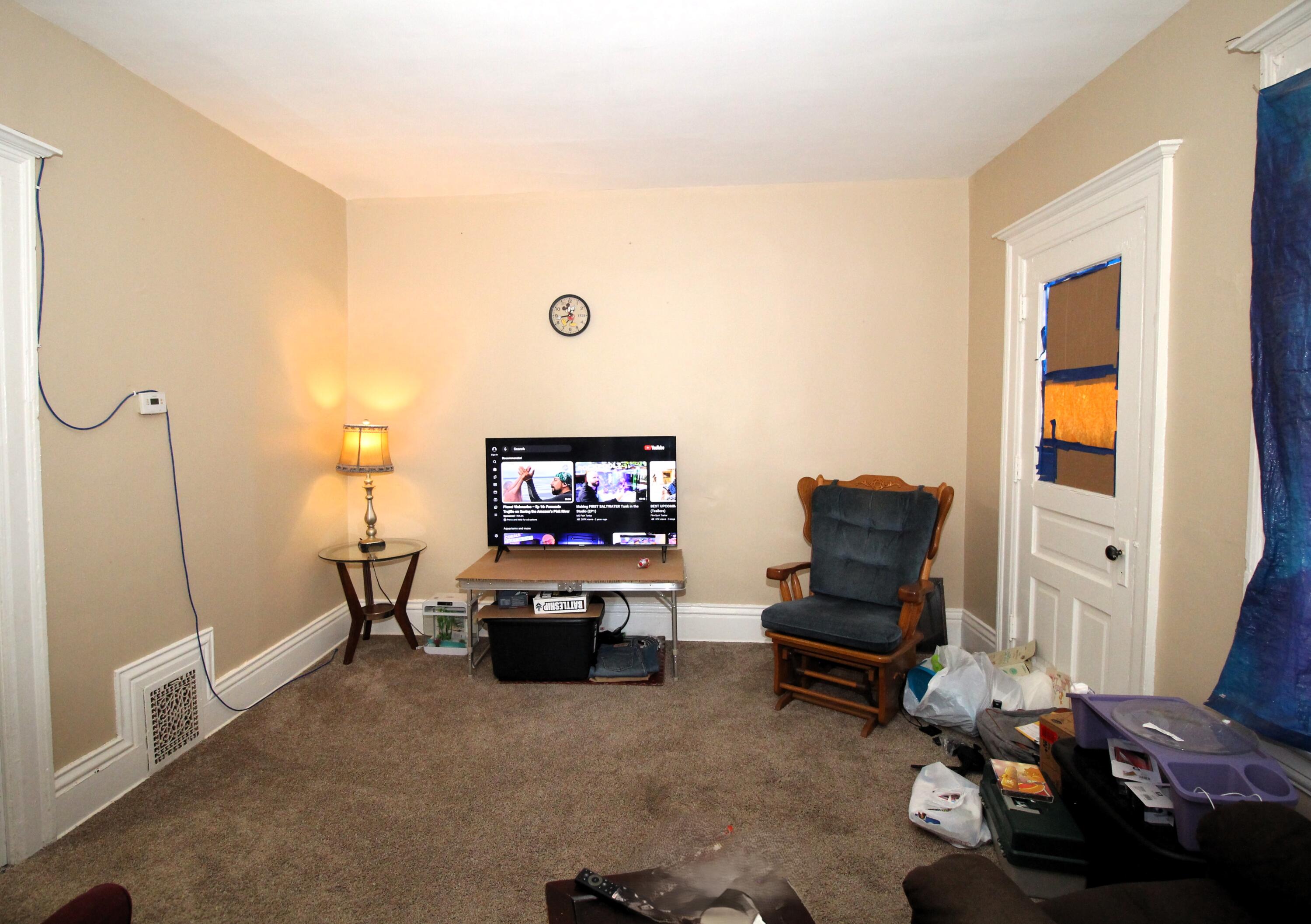 1015 Hagerer Street Racine, WI 53402 - Photo 8 of 31 Living Room 2