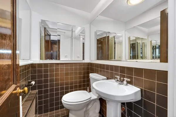 $1,095,000 | 46 Birch Street, Westwood, MA 02090