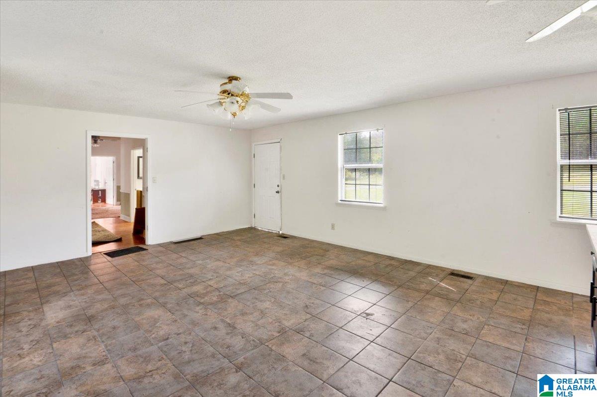 220 Burgett Road Oneonta, AL 35121 - Photo 13 of 21