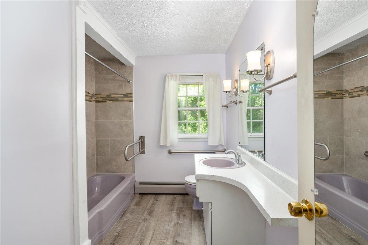 76 Windham Road Hudson, NH 03051 - Photo 16 of 40