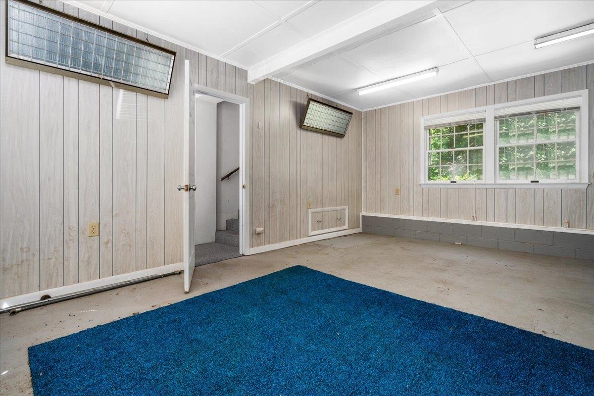 76 Windham Road Hudson, NH 03051 - Photo 22 of 40