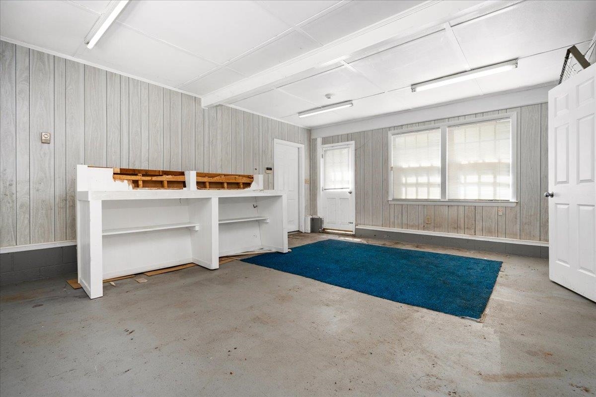 76 Windham Road Hudson, NH 03051 - Photo 23 of 40