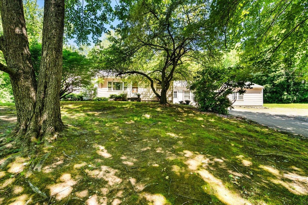 76 Windham Road Hudson, NH 03051 - Photo 35 of 40