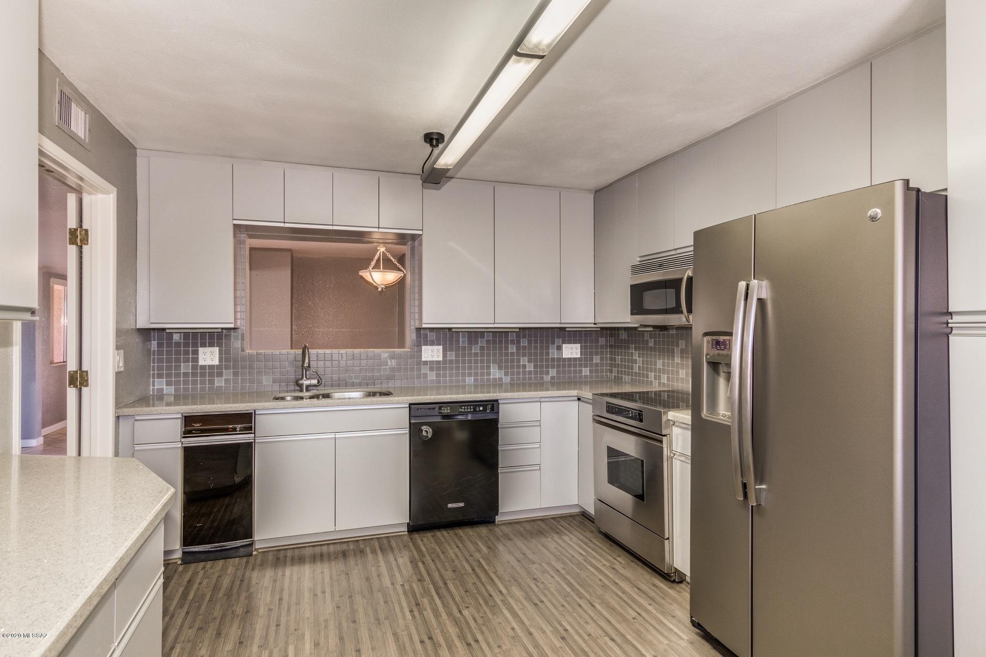 5674 North Pontatoc Road Tucson, AZ 85718 - Photo 16 of 45 Gallery Image 16
