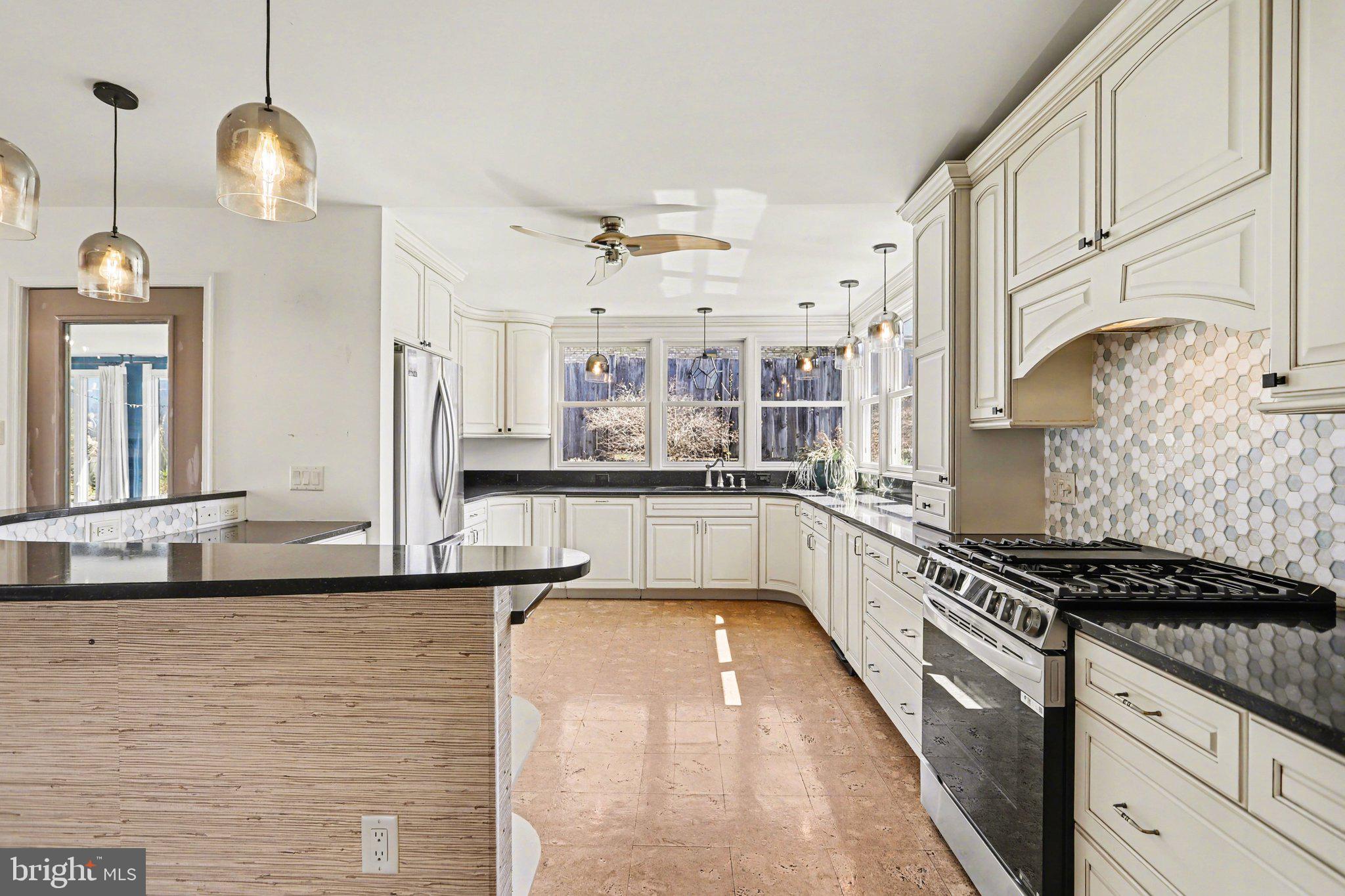 4620 North Road Harrisburg, PA 17109 - Photo 11 of 44