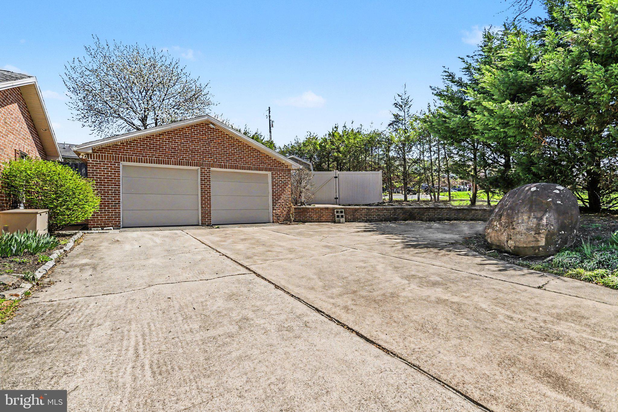 4620 North Road Harrisburg, PA 17109 - Photo 4 of 44